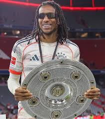 Мишель Олисе